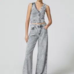 Koton Collarless Pure Cotton Crop Denim Jacket-picture-29
