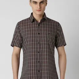 Van Heusen Sport Men Spread Collar Striped Cotton Slim Fit Casual Shirt-image-48