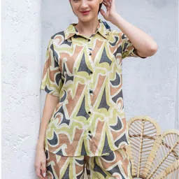 TITTLI Mansi Printed Relaxed Fit Shirt Collar Shirt With Shorts Co-Ords-image-99