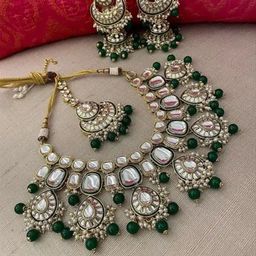 Sudiksha jewellery Gold-Plated Kundan-Studded & Beaded Jewellery Set-image-2