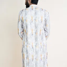 KUNDALI KAKSHAY Men Ethnic Motifs Embroidered Regular Mirror Work Kurta with Pyjamas image 5