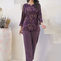 ROOHANIYAT Printed Round Neck Top With Trousers Co-Ords-picture-21
