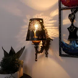 Aura Black & Gold-Toned Metal Traditional Abstract Shaped Shaped Wall Lamp-22