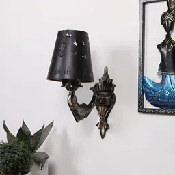 Aura Gold-Toned & Black Textured Metal Traditional Frustum Shaped Wall Lamp-27