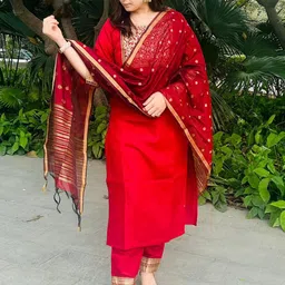 VredeVogel Floral Yoke Design Foil Printed Straight Kurta With Trouser And Dupatta-image-78