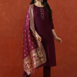 QSH Women Solid Maroon Round Neck Straight Kurta with Trousers & With Dupatta-10