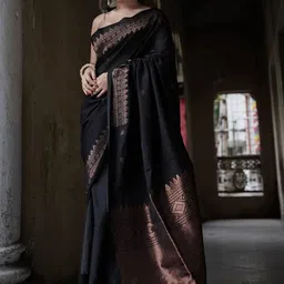 Parampara Ethnic Woven Design Zari Pure Silk Banarasi Saree With Unstitched Blouse-picture-3