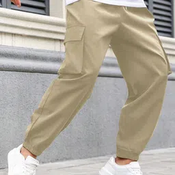 NOBERO Men Mid-Rise Joggers-image-63