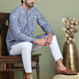 Jompers Men Printed Regular Sequinned Kurta with Pyjamas image 4