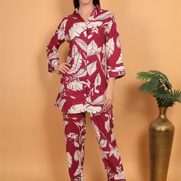 Love Maker Women Printed Shirt Collar Co-ord Set-image-7