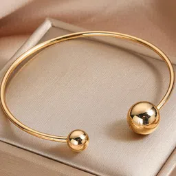 StyleCast x Revolte Gold-Plated Cuff Bracelet-17