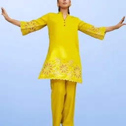 CUSTARD Floral Embroidered Tunic With Trousers-image-35