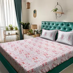 KLOTTHE Red Geometric 400 TC King Bedsheet with 2 Pillow Covers-picture-19
