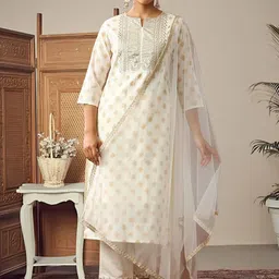 AVANSHEE Floral Printed Notch Neck Sequinned Straight Kurta With Trousers & Dupatta-image-32