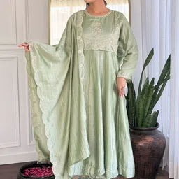 Lilots Floral Yoke Design Thread Work Anarkali Kurta With Trousers & Dupatta-picture-1