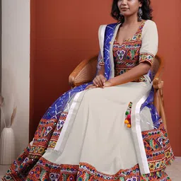 Utsav Fashion Embroidered Mirror Work Ready to Wear Lehenga & Blouse With Dupatta image 2