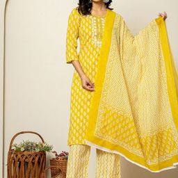 Kiaasa Floral Embroidered Round Neck Mirror Work Kurta With Trousers & Dupatta-image-25