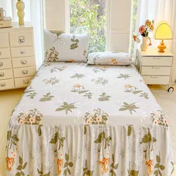 JC HOME Multicoloured 140 TC King Bedsheet with 2 Pillow Covers-image-47