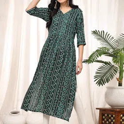 Glomee Women Bandhani Printed Thread Work Kurta-picture-10