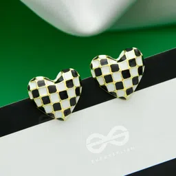 EVERSTYLISH Checkmate Heart Shaped Studs-51