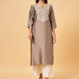 RANGMANCH BY PANTALOONS Geometric Woven Design Notched Neck Thread Work Straight Kurta-51
