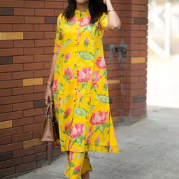 KALINI Floral Printed A-Line Kurta With Palazzo-picture-24