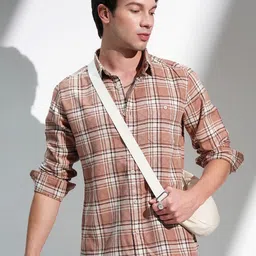 HIGHLANDER Men Comfort Fit Tartan Checked Spread Collar Casual Shirt-image-58