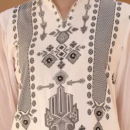 Tulsattva Geometric Printed Regular Straight Kurta & Trouser & Dupatta image 2
