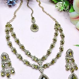 VATSALYA creation Alloy Gold- plated Green Jewellery Set-10