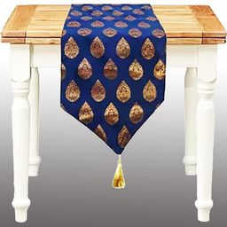 Pink Parrot Jacquard silk table runner-image-33