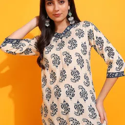 Mialo fashion Ethnic Motifs Printed V-Neck Kurti-picture-23