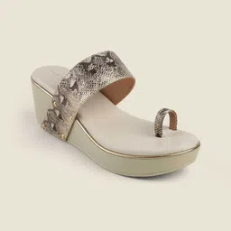 Metro Women Animal or Skin Print Textured Wedge Sandals-picture-16