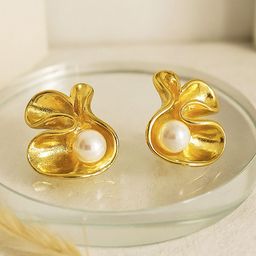 Bohey by KARATCART Gold-Plated Pearls Studded Elegant Spherical Shaped Studs-picture-46