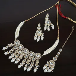 Divisha Gold-Plated Stones Studded & Beaded JewellerySet-picture-31