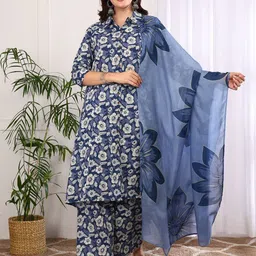 YASH GALLERY Women Floral Printed Cotton Kurta with Trousers & Dupatta-29