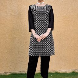Moda Rapido Women Ethnic Motifs Embroidered Regular Thread Work Kurta with Trousers-picture-25