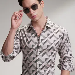 HIGHLANDER Abstract Printed Spread Collar Long Sleeves Slim Fit Casual Shirt-image-18