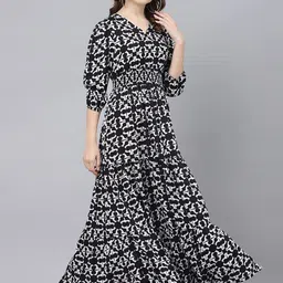 Jash Creation Women Black Kurtas-picture-34