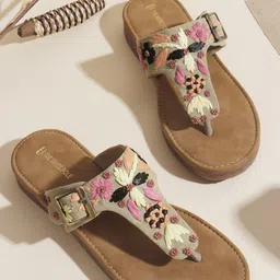 THE WHITE POLE Women Elegant Embroidered Flats-image-26