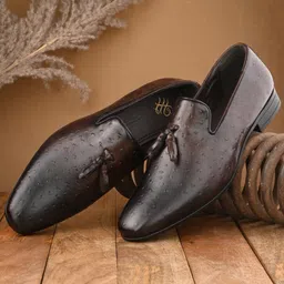 House of Pataudi Men Textured Formal Tassel Loafers-image-63
