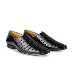 HikBi Men Textured Laser Cuts Lightweight Mojaris-image-15