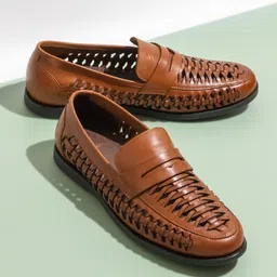 ATESBER by Inc.5 Men Textured Round Toe Leather Loafers-image-3