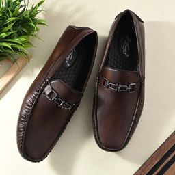 knoos Men Textured Lightweight Loafers-58