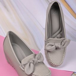 Jove Textured Round Toe Platform Heels-image-51