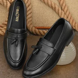 Mactree Men Black Solid Formal Loafers-image-78