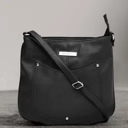Mast & Harbour Black Sling Bag-38