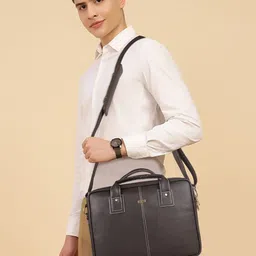 Veneer Men Messenger Bag-image-32