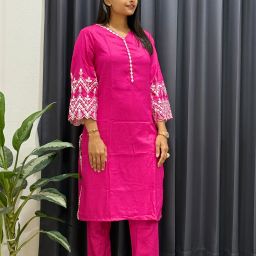 Women Cotton Blend Kurta Pyjama Set-image-77