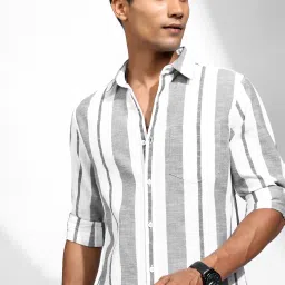 Men Regular Fit Striped Cut Away Collar Casual Shirt-image-69