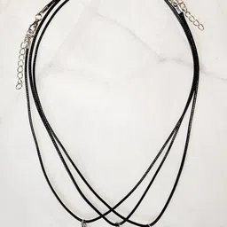 EL REGALO Set Of 3 Black & White Pearl Chains-9